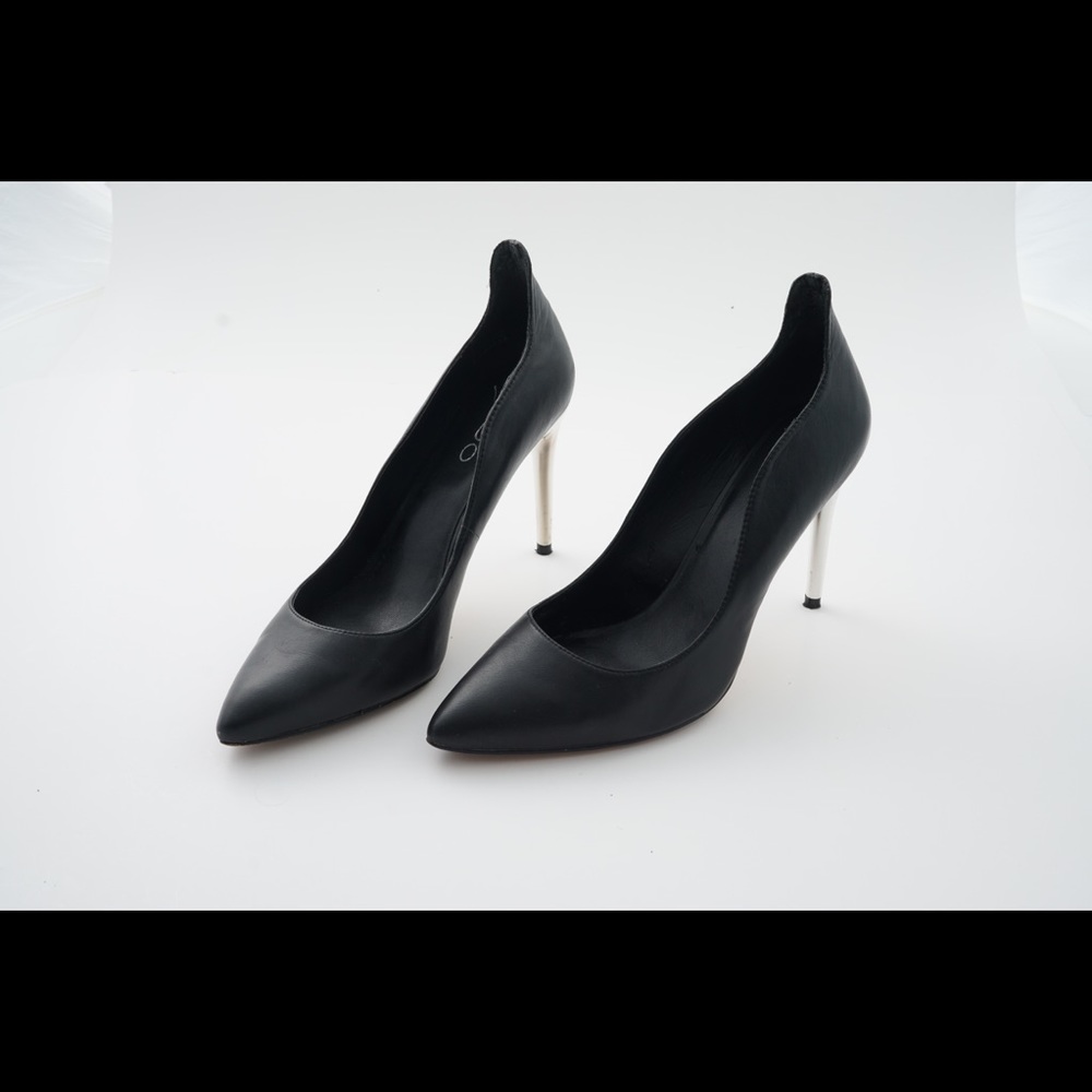 Black Aldo stilettos with gold heel. Size 8